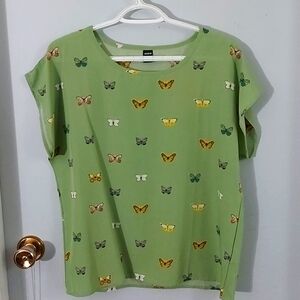 NWOT Butterfly top
